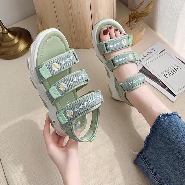 Giày sandal 3 quai hoa cúc êm chân siêu xinh mã LM SD00026