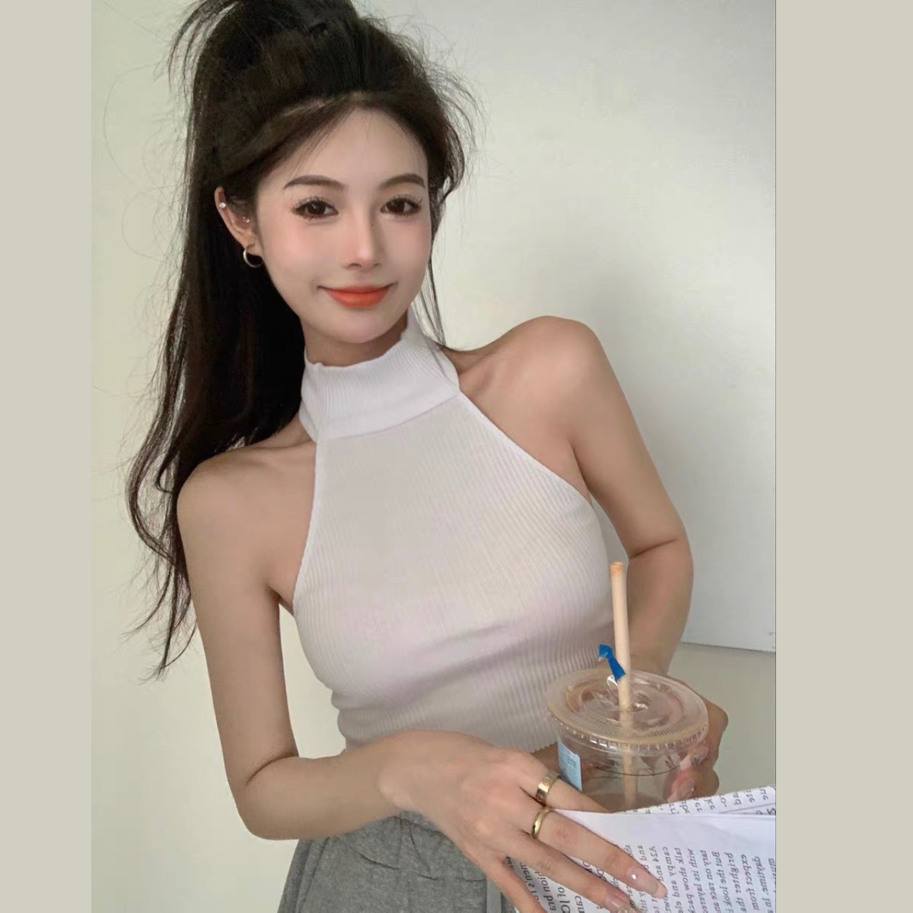 Áo croptop kiểu yếm ôm cổ lọ hở lưng khoe eo cài nút thời trang ngọc phong cách hàn quốc đẹp sexy sang chảnh 2022