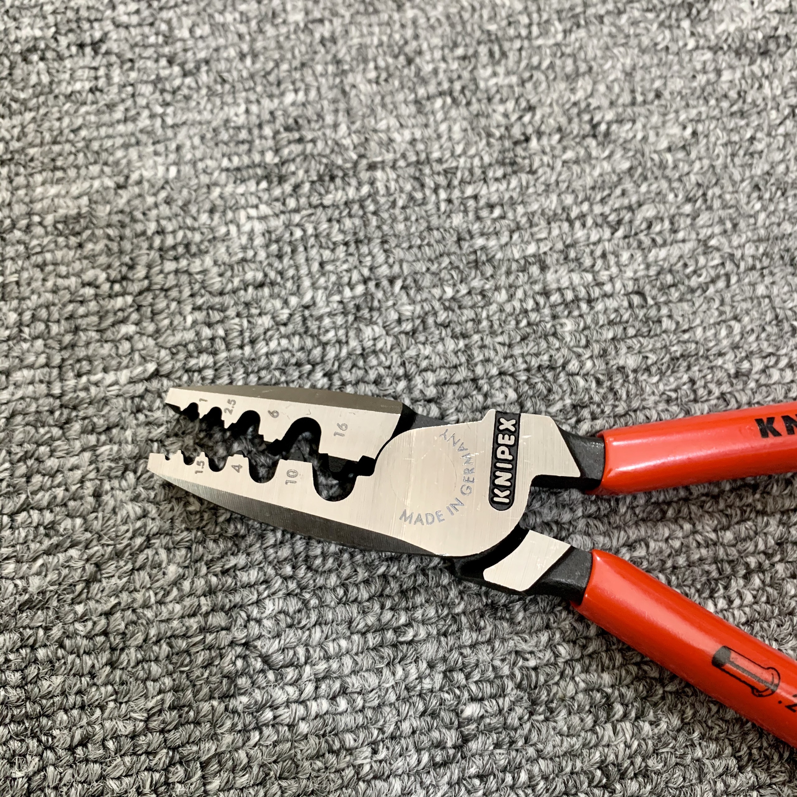 KỀM BẤM CỐT KNIPEX 97 71 180