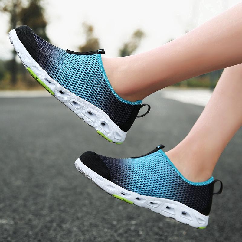 2020 Fashion women outdoor soft running sneakers casual sport shoes