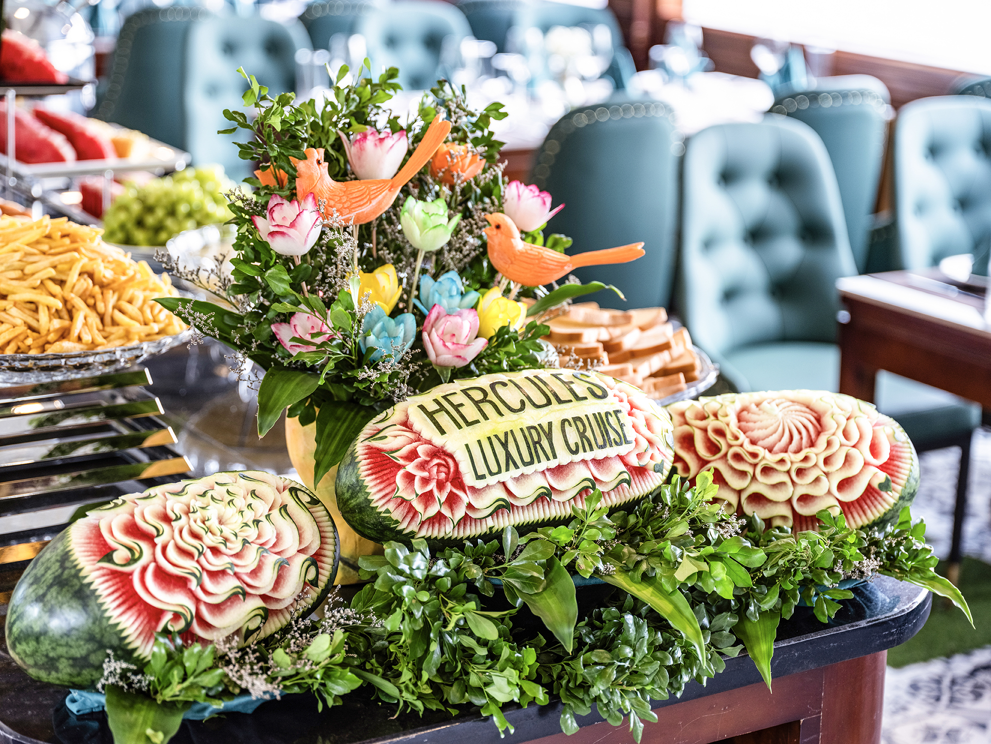 Tour du thuyền Hercules 5 sao thăm vịnh Hạ Long 6 tiếng - Full dịch vụ xe đưa đón - Ăn trưa Buffet - Miễn phí chèo Kayak