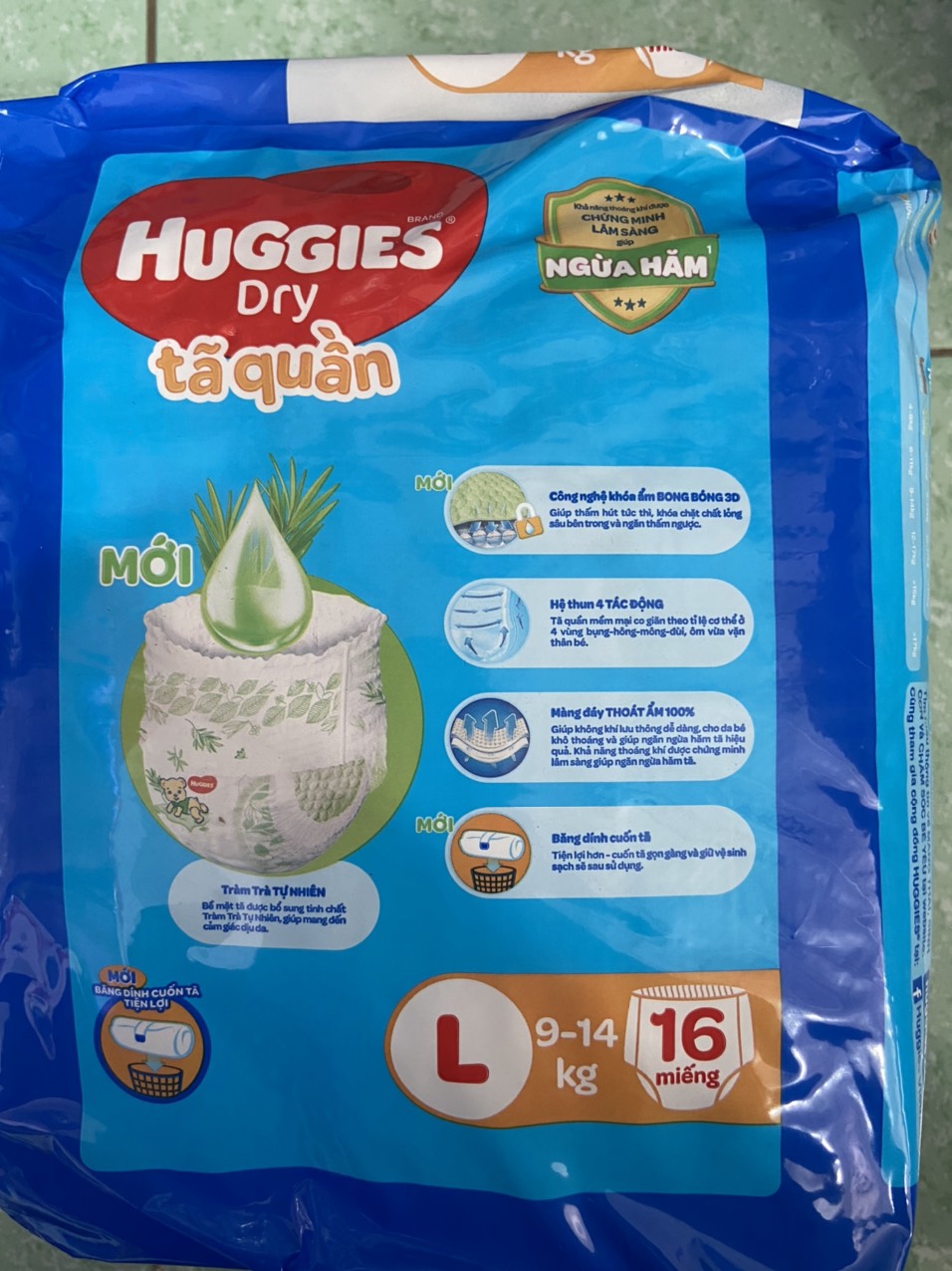 Tã quần Huggies Dry hương tràm trà L16 ( 9-14kg )  - HSD luôn mới