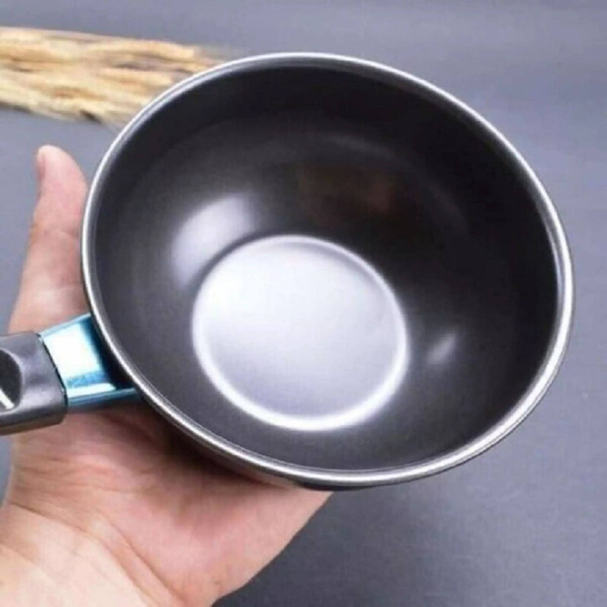 CHẢO CHỐNG DÍNH SÂU LÒNG 18CM DÙNG CHO MỌI LOẠI BẾP