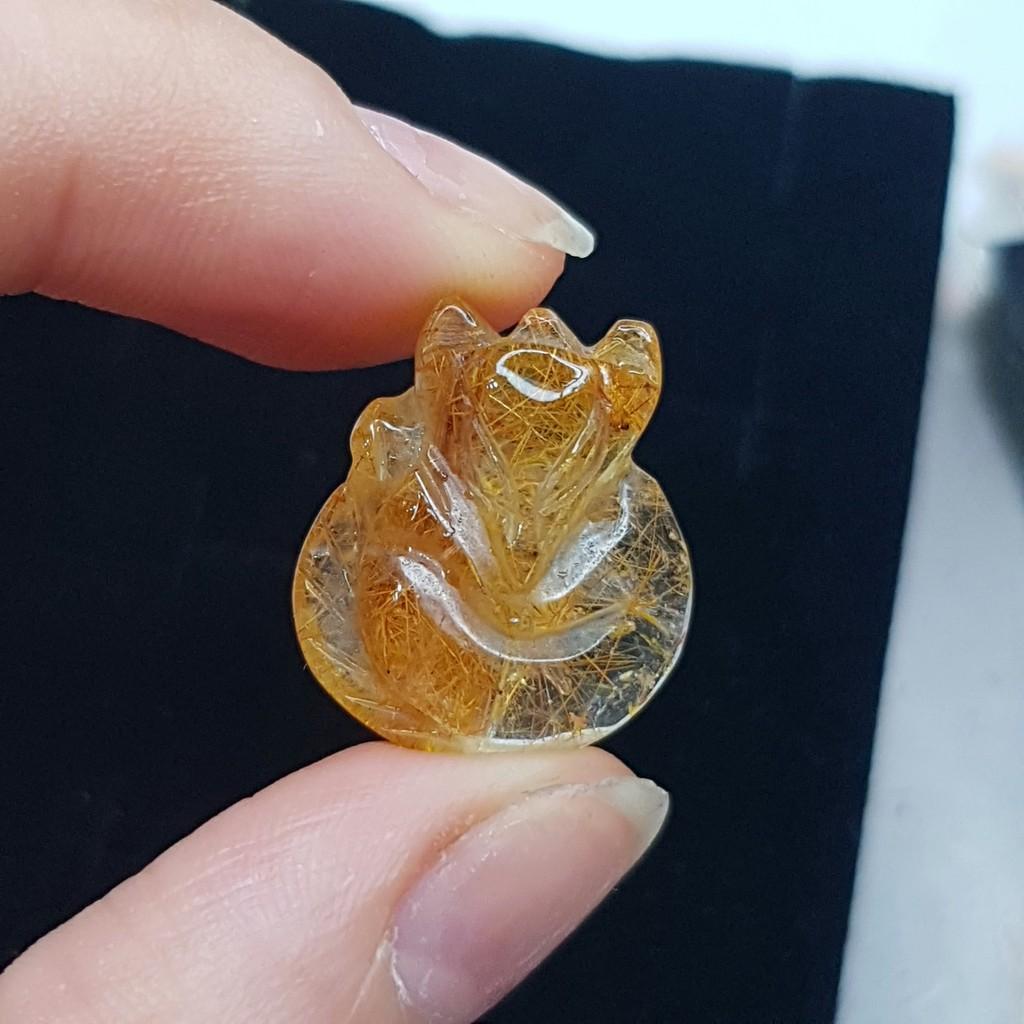 VÒNG CỔ CỬU VỸ HỒ LY TRÒN NGỒI ÔM HOA MÀU VÀNG 31