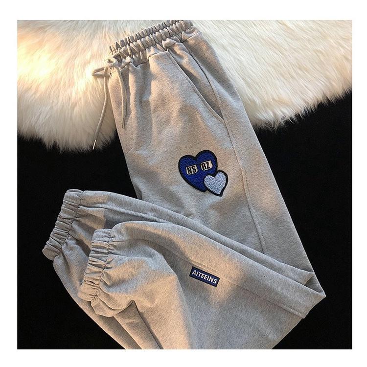 Quần Jogger Nữ Thêu Trái Tim Thun Tăm 3 Màu - Quần Thể Thao Nữ Dáng Rộng Ống Rút