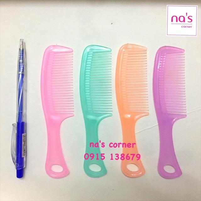 Lược nhựa mini bỏ túi tiện dụng dài 14cm màu vintage