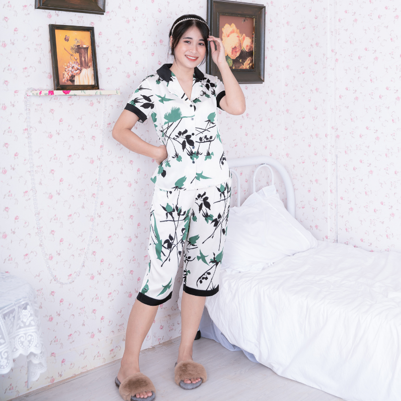 Bộ đồ Pyjama nữ, đồ mặc nhà lụa VILADY - B143 Quần Lửng Tay Cộc Họa Tiết Chim Màu Xanh, chất liệu lụa Pháp (lụa latin)