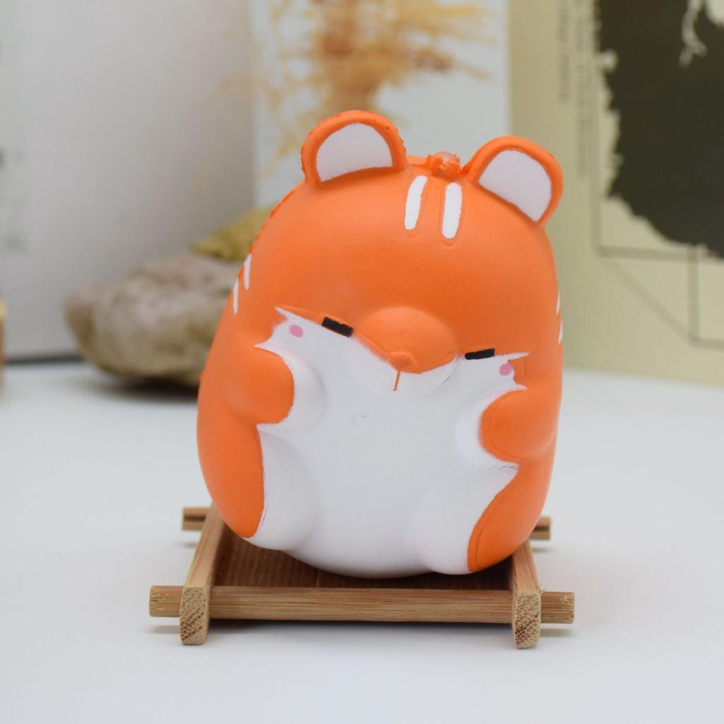 SQUISHY chuột hamster ngồi