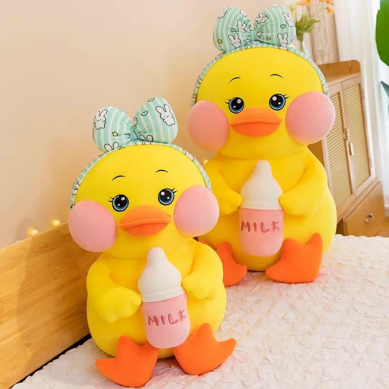 Gấu bông Vịt má hồng ôm bình sữa, vịt ôm bình mẫu thú nhồi bông siêu cute hàng cao cấp