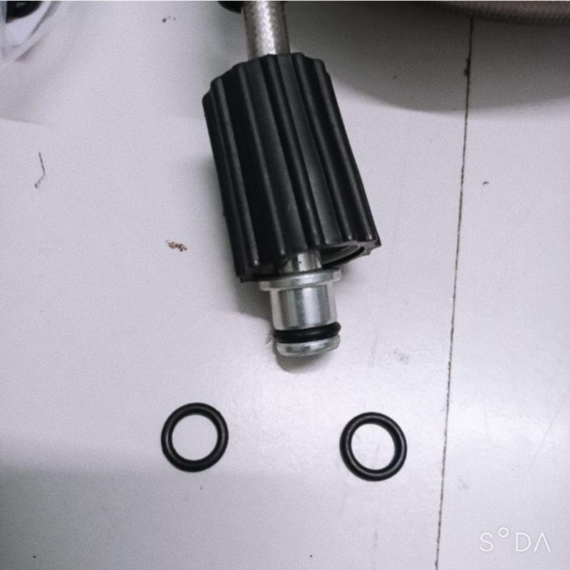 Dây rửa xe cao áp ren trong 22mm tặng 2 roăng