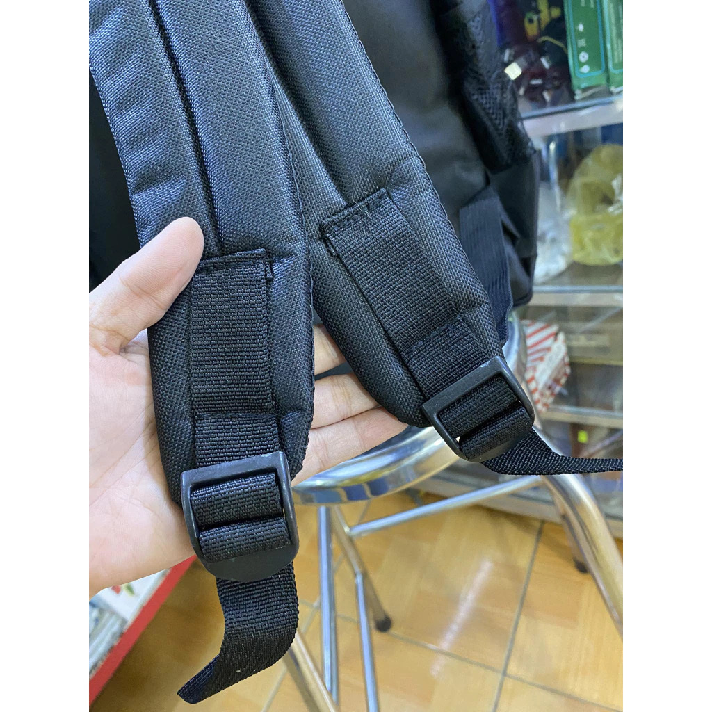 Balo  đựng laptop sang trọng ,laptop từ 12 - 16 inch , 3 ngăn lớn nhiều ngăn nhỏ , vải dù cao cấp , chống thấm nước ,thiết kế sang trọng, phong cách hiện đại trẻ trung