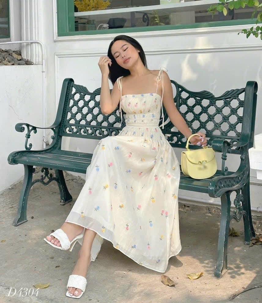 Đầm 2 dây vai nơ thêu hoa nổi đầm maxi