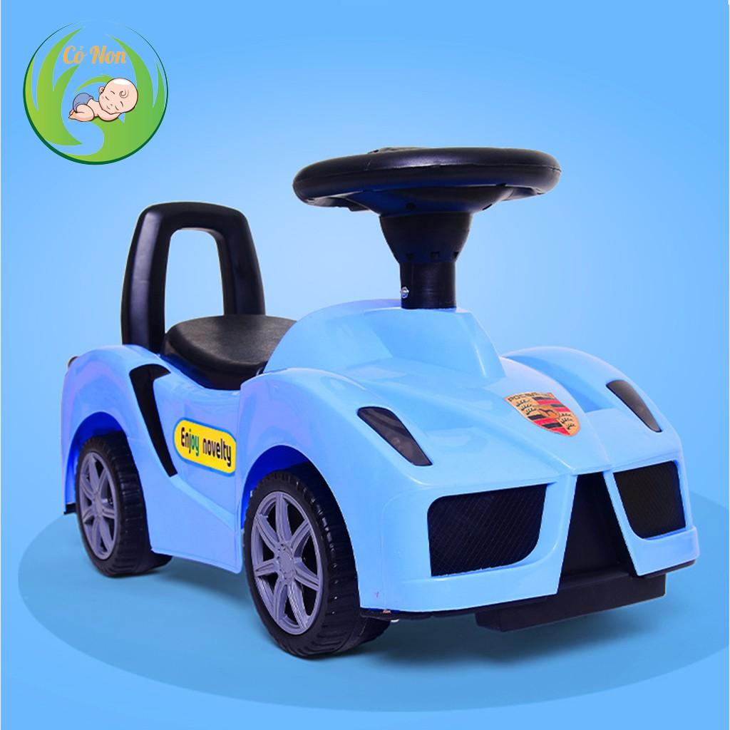 Xe chòi chân cho bé hình ô tô Ferari có nhạc và đèn