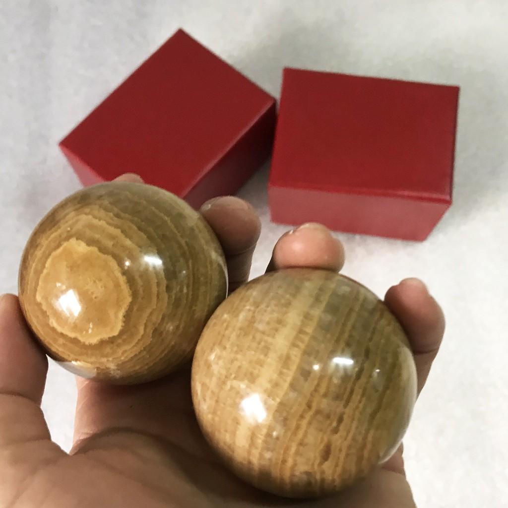 Bi lăn tay màu vàng nâu nhẹ đường kính 3.5 đến 4 cm cho người mệnh Kim và Thổ