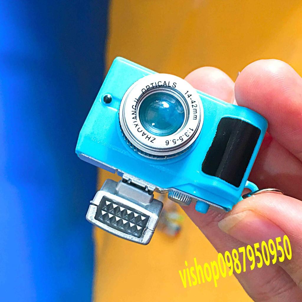 1 Móc Khóa Hình Máy Ảnh có Đèn Led Phát Sáng-Móc khóa hình máy ảnh mini có đèn LED độc đáo