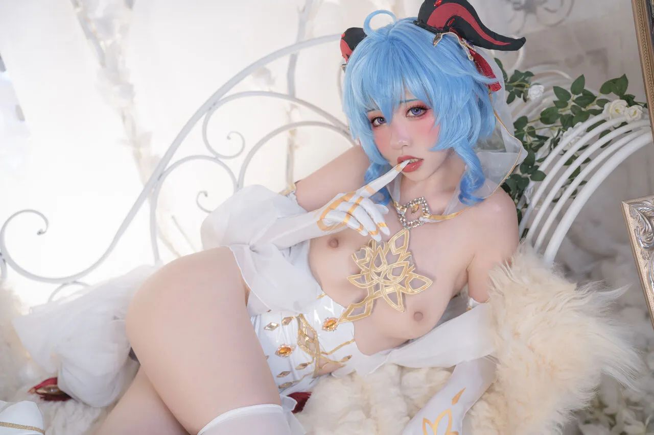 hình cosplay chapter 126 84