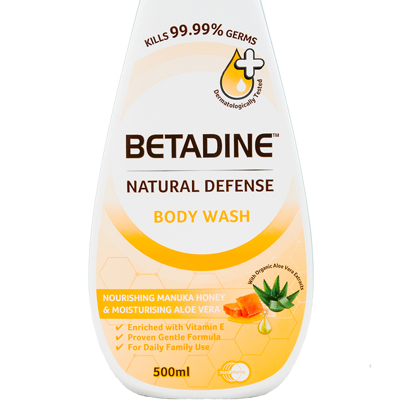 Combo sữa tắm kháng khuẩn Betadine hương mật ong Manuka chai 500ml + Bọt vệ sinh phụ nữ Betadine Fresh Active Lemon 100ml