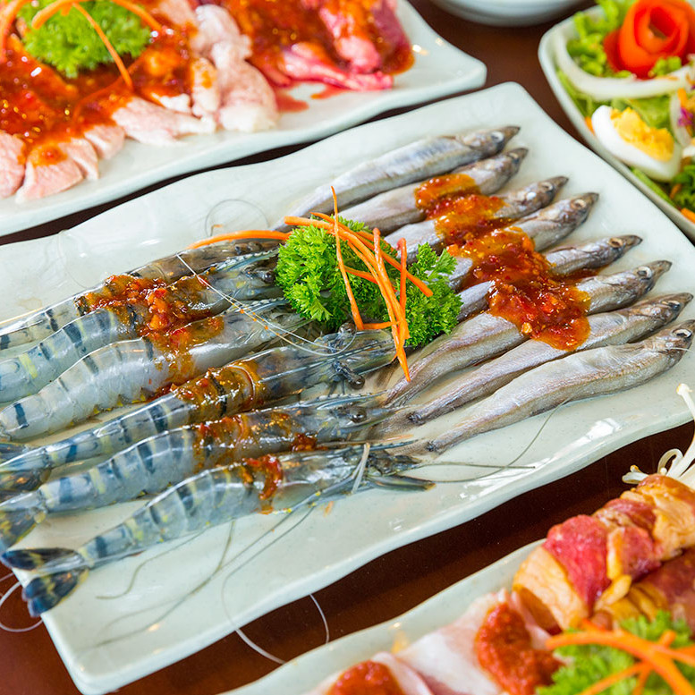 Voucher Buffet Buổi Trưa tại Nhà Hàng Hải Sản Dìn Ký Hồng Hà - Hơn 50 món Lẩu Nướng Bò Mỹ - Hải Sản phục vụ thực khách.