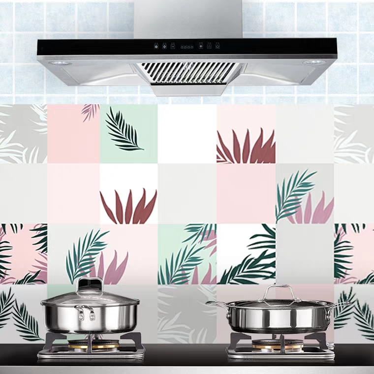 Cuộn 3 Mét Decal Giấy Dán Bếp Tráng Nhôm Cách Nhiệt Lá Dương Xỉ