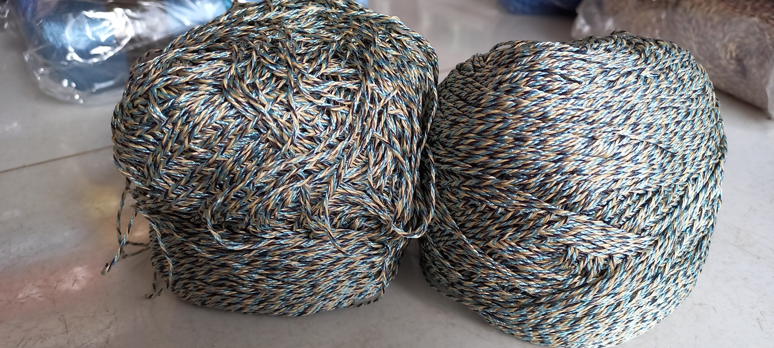 350g Sợi len xà cừ màu loang dùng trong đan móc