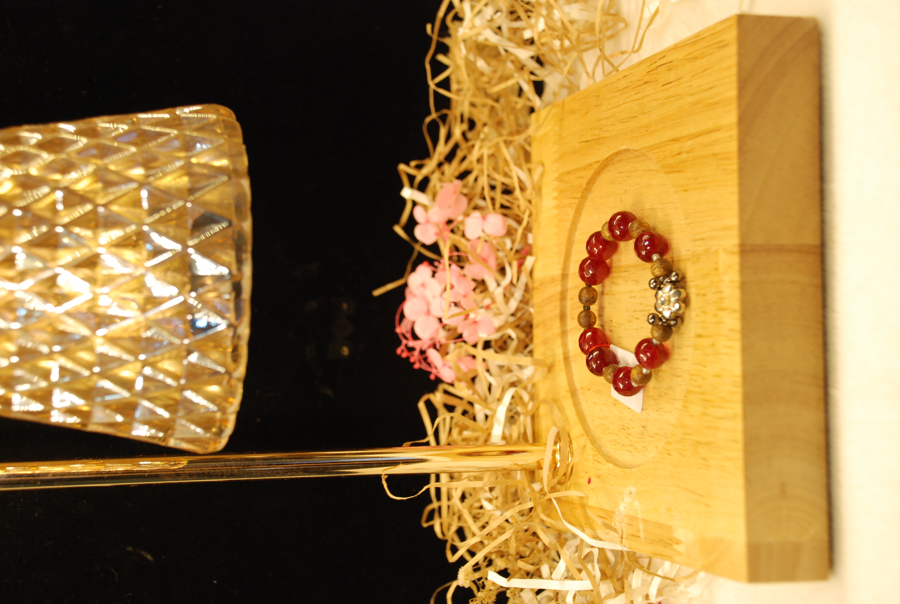 Vòng tay phong thủy Flower