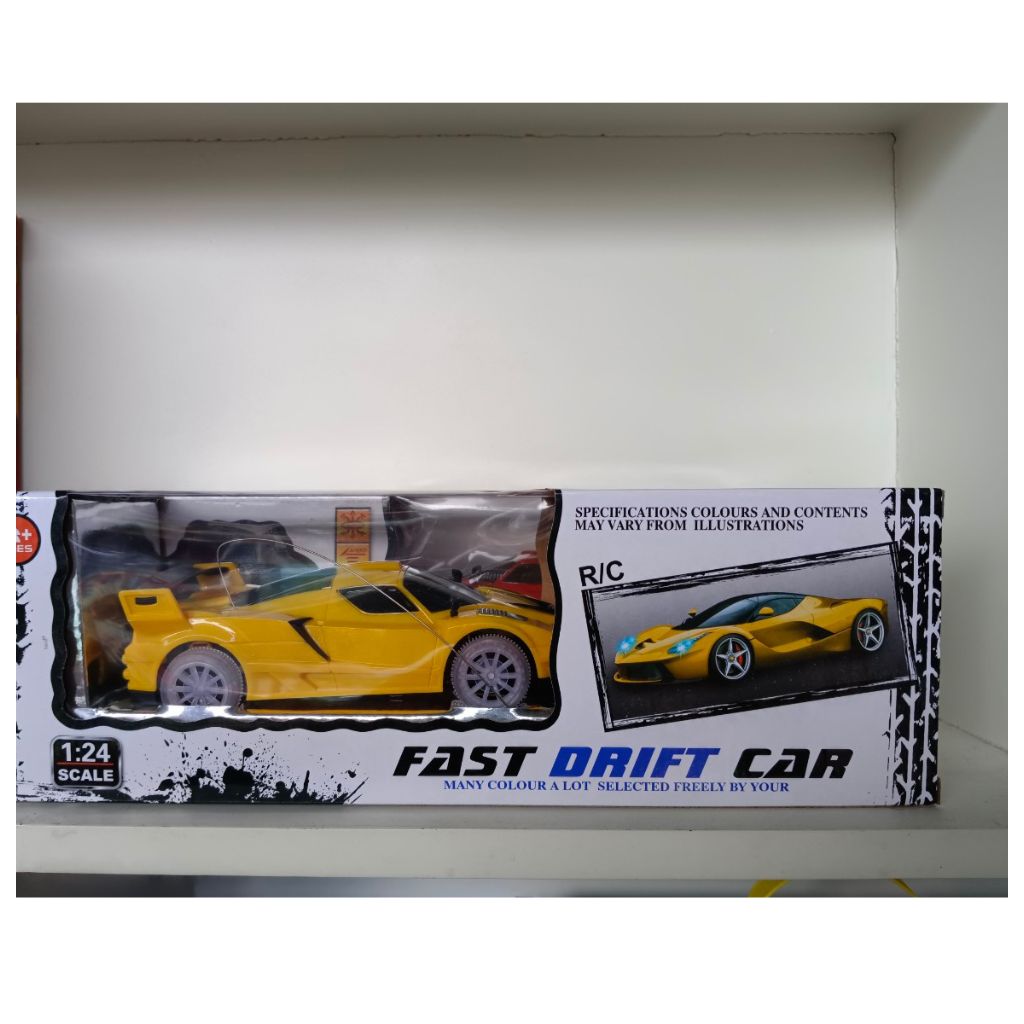 Đồ chơi xe ô tô điều khiển, xe điều khiển 4 chiều, có đèn led. TL: 1.24- FAST DRIFT CAR