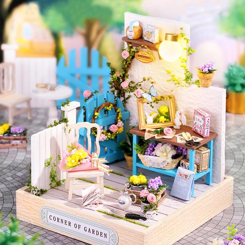 Mô hình nhà búp bê DIY Doll House Miniature_ Corner of Garden _Tặng TẤM CHE BỤI + KEO