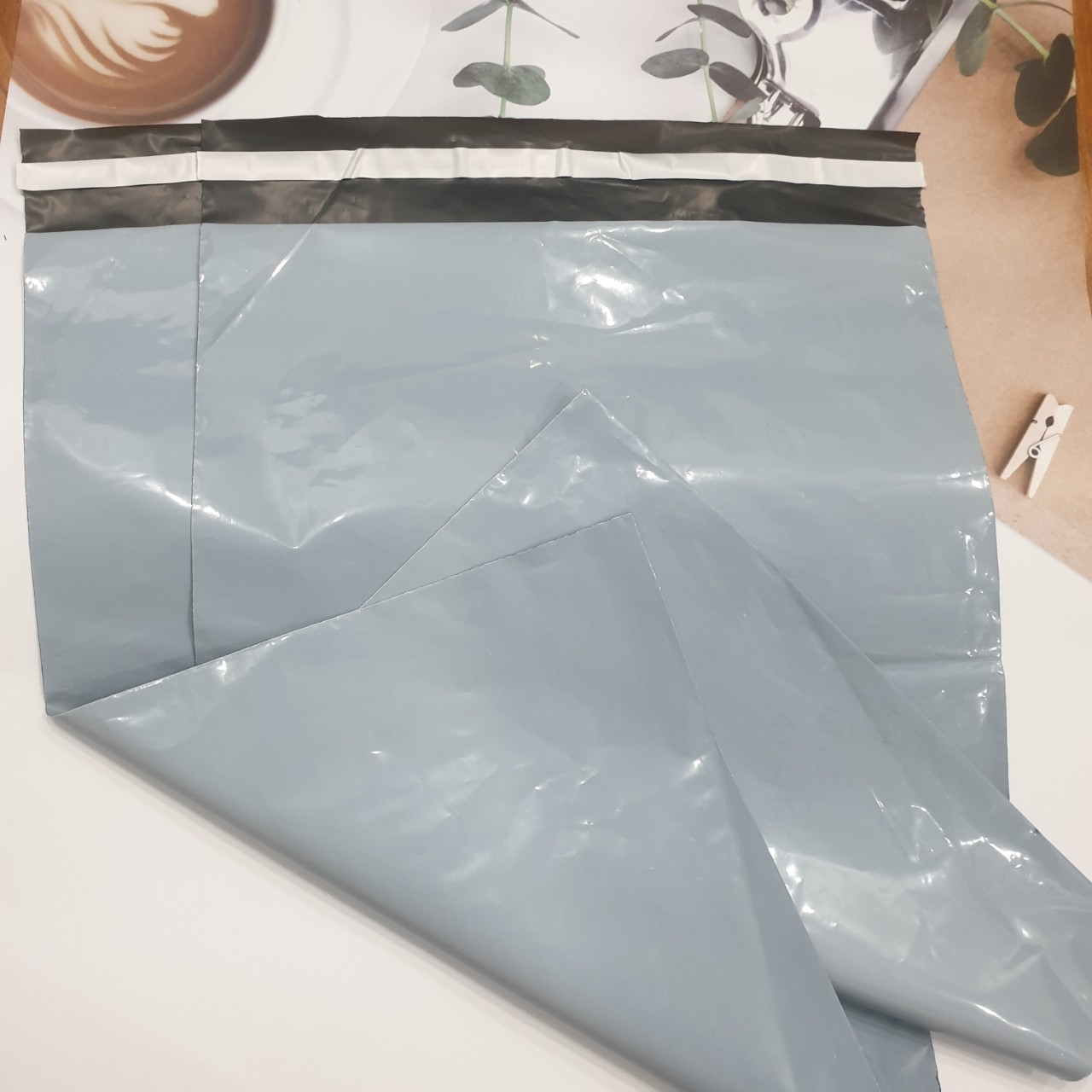 Túi Niêm Phong PE Màu Ghi - Túi Gói Hàng Tự Dính Cuộn 1 KG Đóng Hàng Chuyển Phát Nhanh Đủ Kích Thước - Túi Niêm Phong PE Bóng Dẻo - Chống Nước hiệu quả