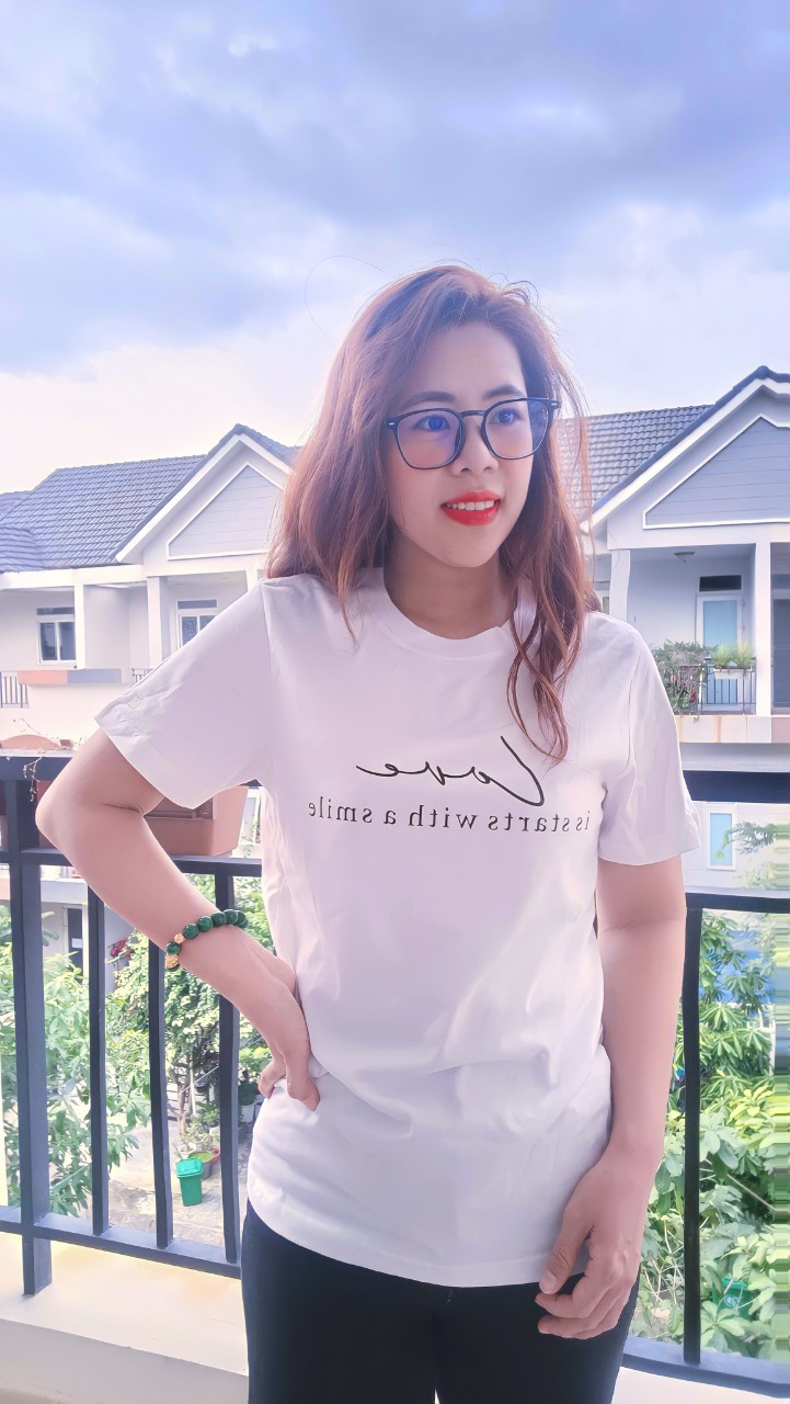 Áo Thun Nữ Đẹp Hàng Cao Cấp , Chất Liệu Thun Cotton 100%, Chất Dày Mịn Thoáng Mát, Thấm Hút Mồ Hôi Tốt, Màu Trắng - Đen, Mã LO1109001