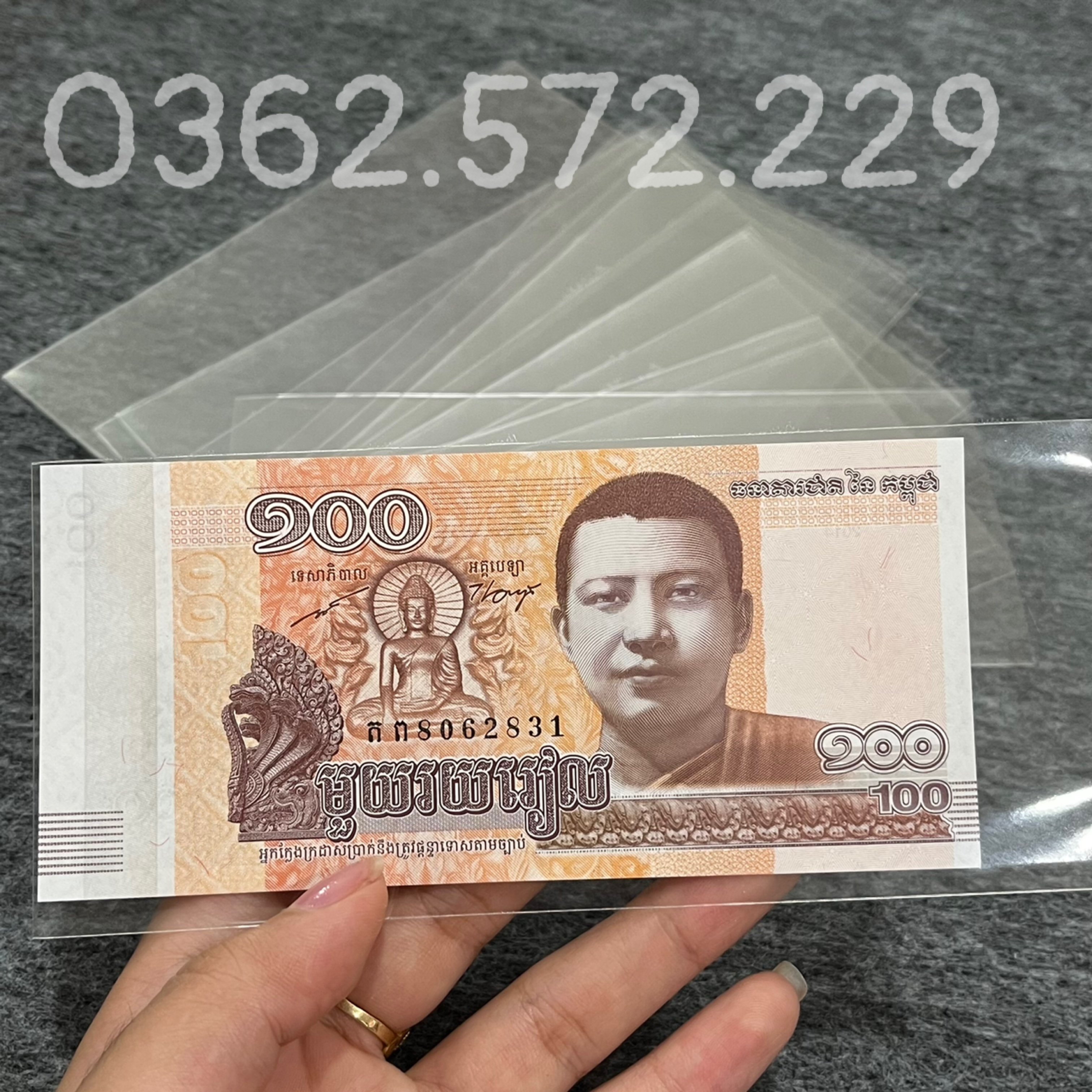Phơi nilong bảo quản tiền giấy nhiều kích cỡ khác nhau .Mỗi túi phơi 50 lá phơi
