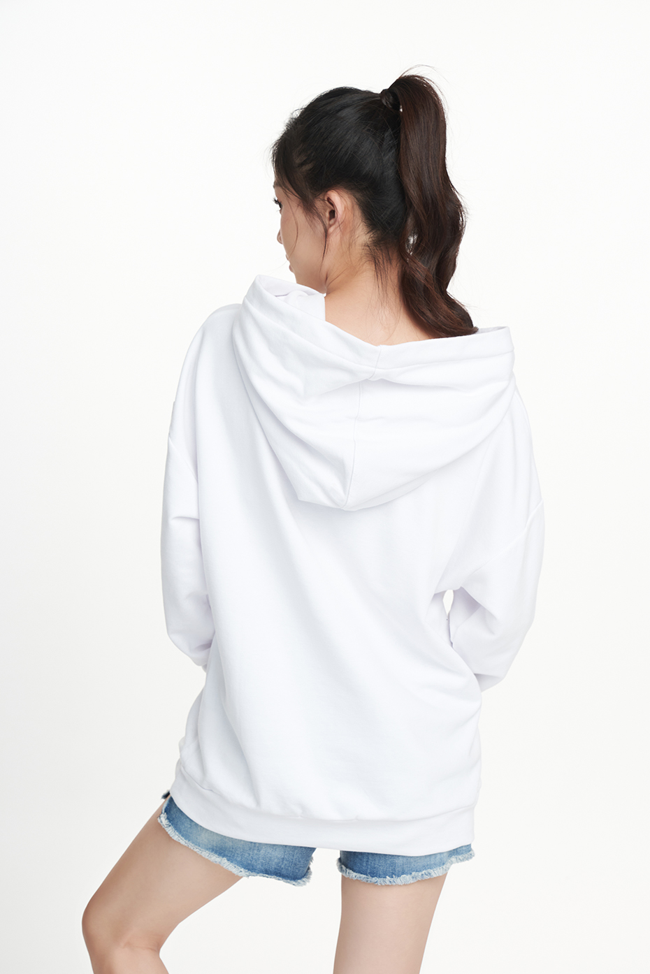NINOMAXX Áo hoodies Nữ chất liệu cotton dày dặn 2204009