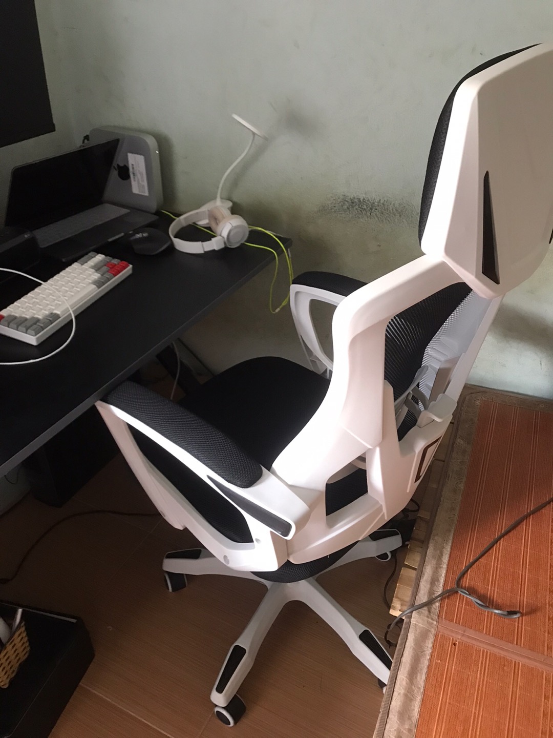 Ghế Xoay Văn Phòng Công Thái Học Ergonomic Có Ngả Lưng Gác Chân TANNI Premium 02 Plus, Ghế Xoay Gaming Cao Cấp Nhập Khẩu