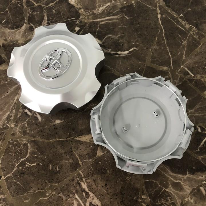 Logo chụp mâm bánh xe ô tô Toyota Land Cuiser Prado 2008-2010 TY-123