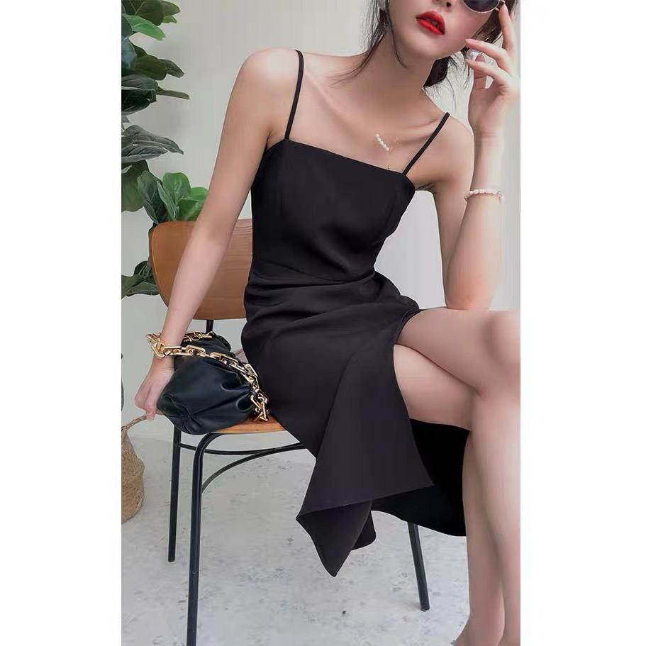 Đầm váy đen xẻ tà màu đen co giãn phong cách hiện đại sexy_đầm váy thiết kế đi tiệc LIOLA