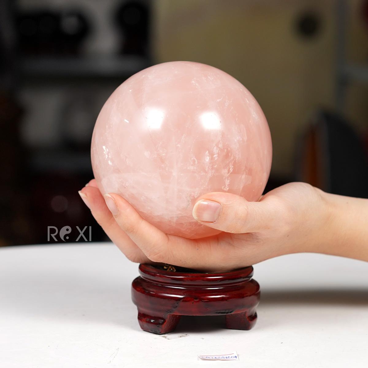 Quả Cầu Thạch Anh hồng 1A 1,65kg - 10,4cm