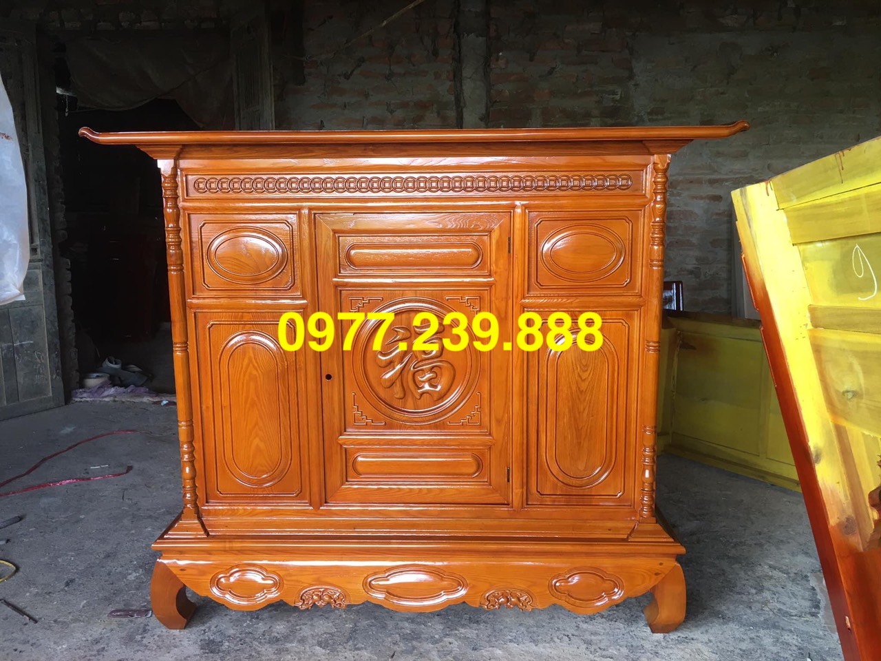Tủ thờ bằng gỗ sồi 197cm