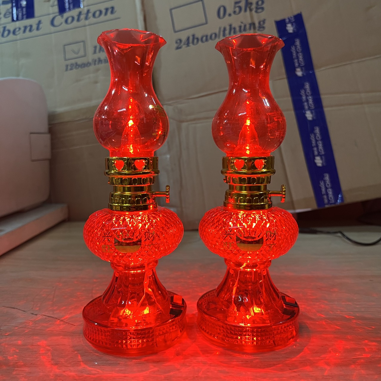 Đèn dầu chạy pin có công tắc cao 21cm  – Bóng LED, KIỂU 2