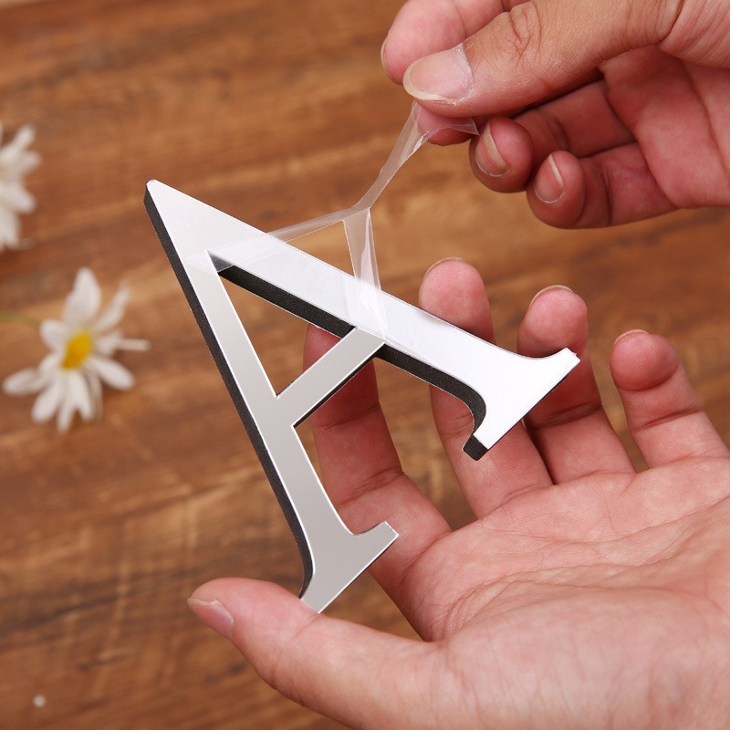 Decal chữ welcome dán cửa dán tường bóng sáng chữ cao 10 cm sang trọng