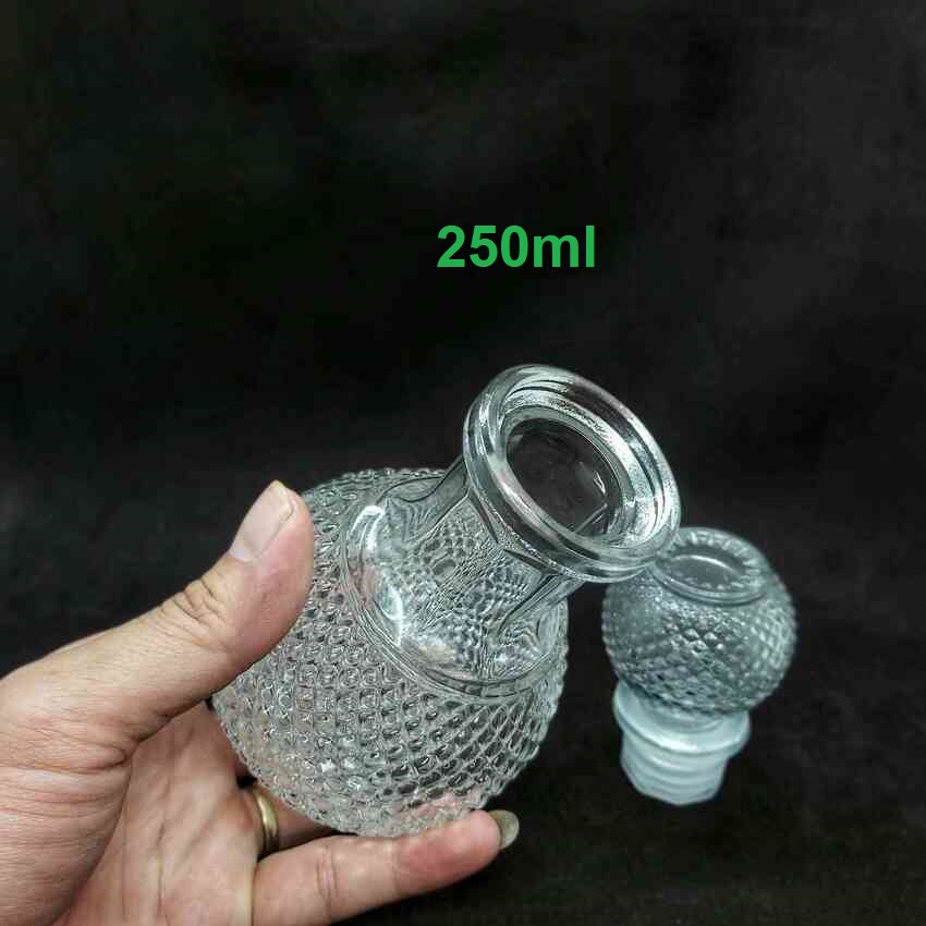 Vỏ Chai Rượu Đẹp cao cấp mẫu bầu tròn giác kim cương – Chai Thủy Tinh Đựng Rượu Đẹp - Bình Đựng Rượu Thủy Tinh chưng bàn ăn sang trọng