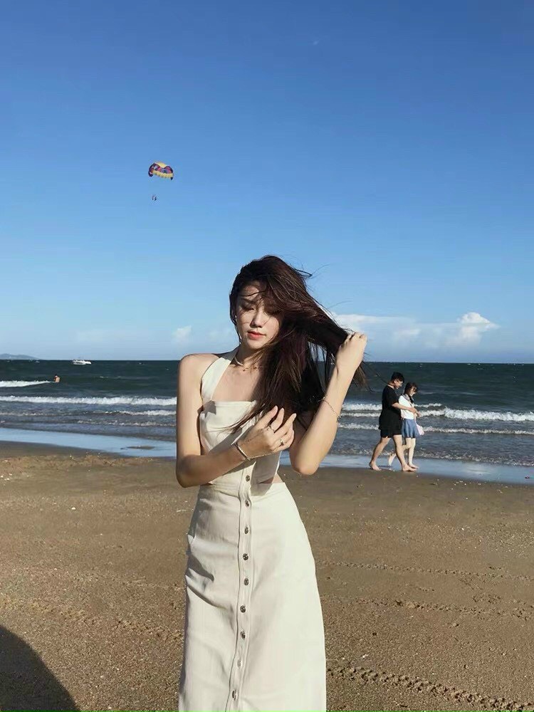 Đầm váy midi cut eo lưng xẻ tà