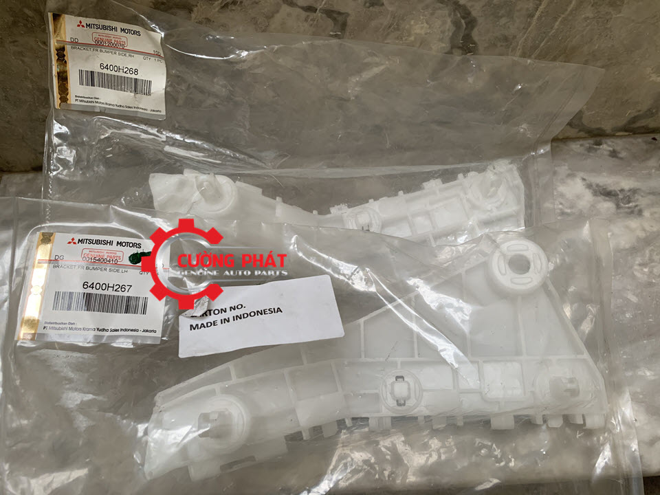 Giá cài cản trước Mitsubishi Xpander 2018-2021 mã 6400H267, 6400H268