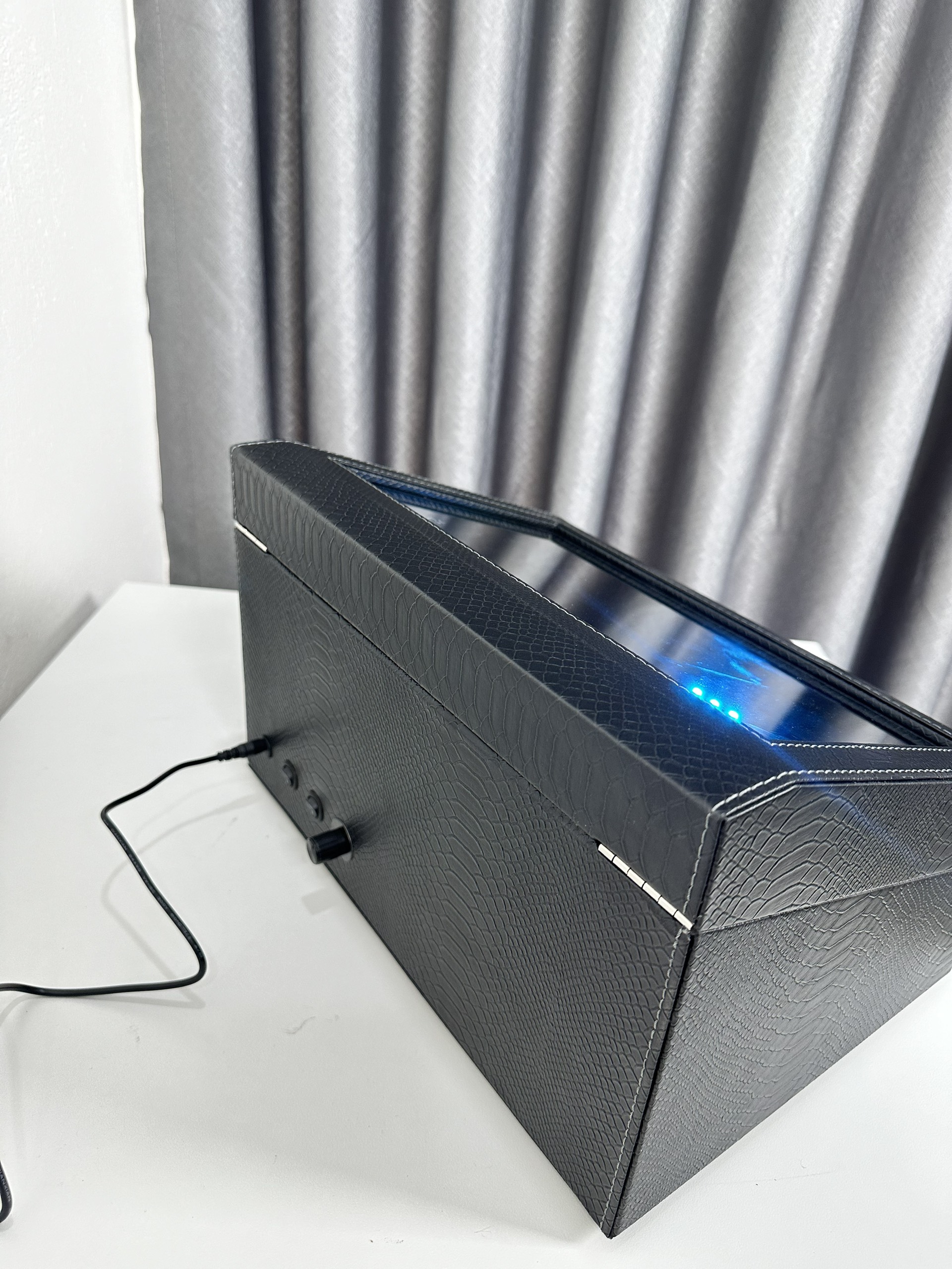 [BH 2 Năm Động Cơ] Hộp Đồng Hồ Cơ 6 Xoay + 6 Tĩnh Vỏ Da Sần Dày Có Đèn Led
