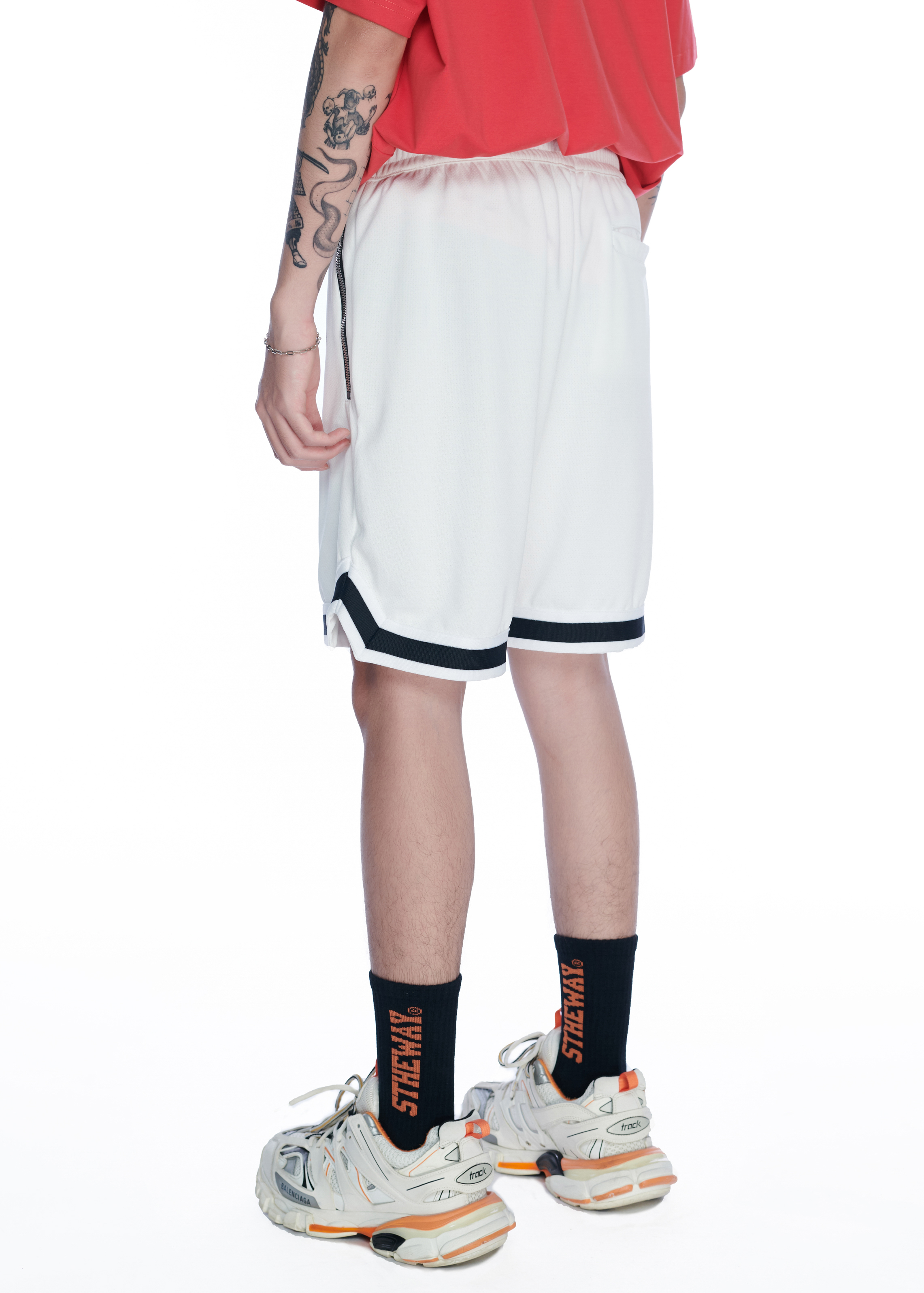 Quần Short 5THEWAY Trắng aka 5THEWAY BASKETBALL MESH SHORT in WHITE