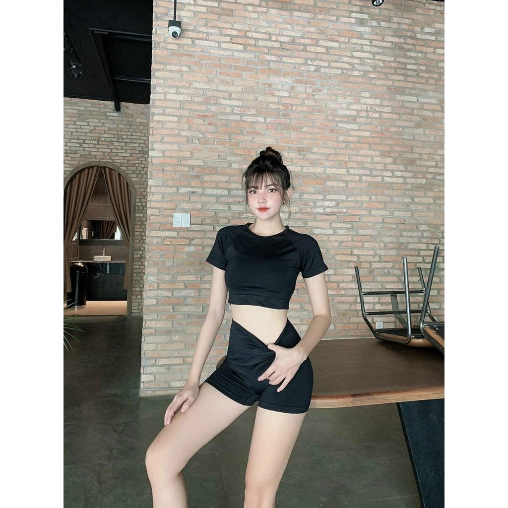 Set Đồ Tập Gym - Áo Croptop - Quần Đùi
