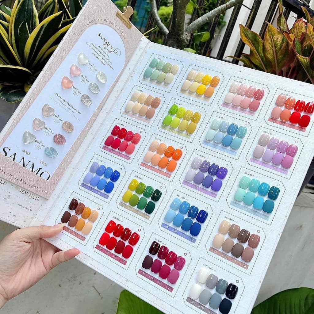 Set sơn 92 màu làm nail tặng kèm bảng màu và bass top cùng hãng