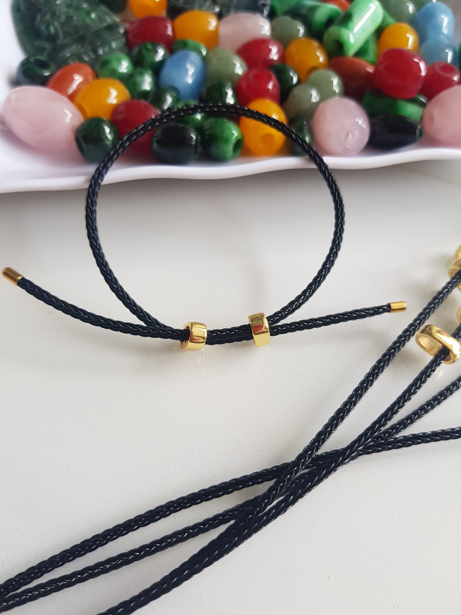 Dây thun ĐEN dẻo phối vòng tay hạt lu thống Size dây ĐEN 2mm Nữ đã có hạt lu thống thì đây chính là sợi dây thun phối với hạt lu thống đeo xinh ạ