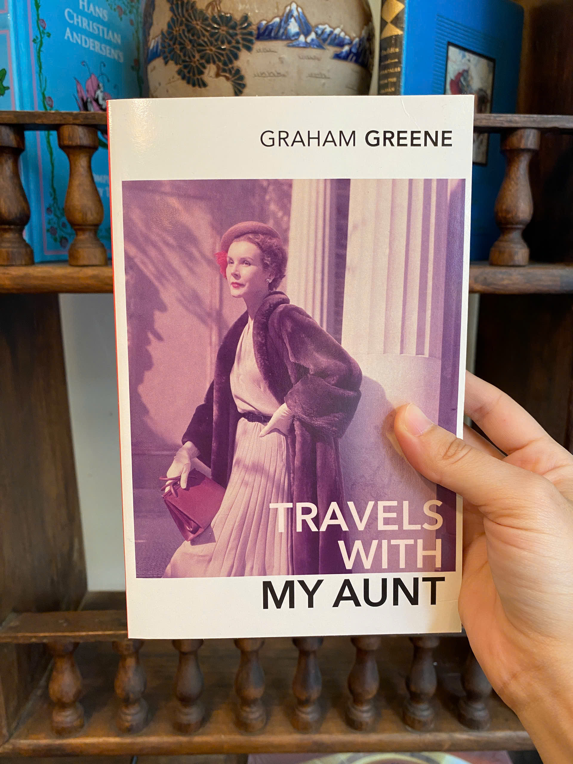 Sách - Travels With My Aunt by Graham Greene | Classics Fiction / Ngoại văn Nhập khẩu
