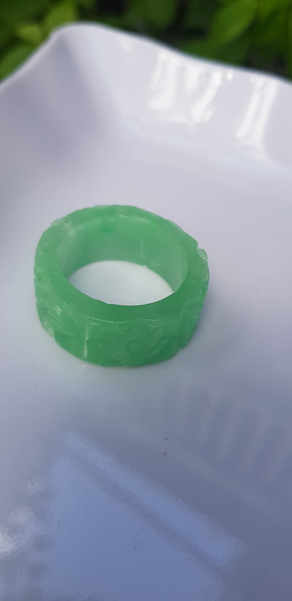 Nhẫn Nam Bản Vuông Trạm Rồng Đẹp Size Nhẫn Ni 22mm x Cao 11mm x Dầy 4mm Màu Xanh Ngọc Cẩm ThạchTươi đẹp ạ