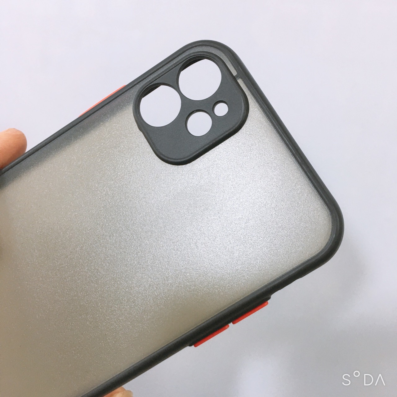 Ốp lưng viền màu, lưng nhám chống sốc,, phím bấm màu dành cho iPhone 11, 11 Pro Max
