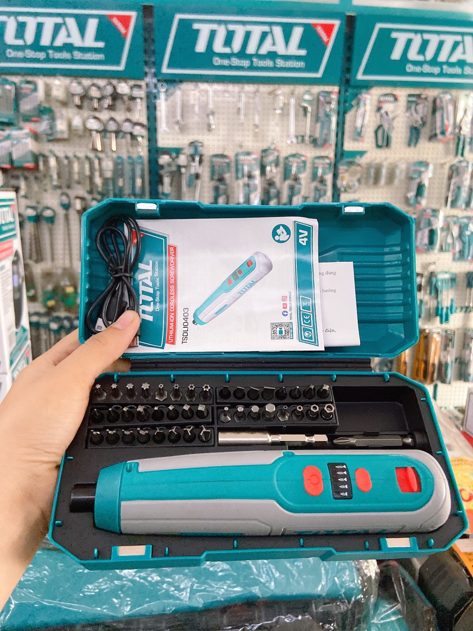 Máy siết vít dùng pin Lithium-ion 4V total TSDLI0403